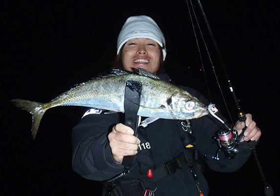Evergreen エバーグリーン インターナショナル 中島央憲 大分中部アジング釣行状況に応じたタックル選択でデカアジをキャッチ