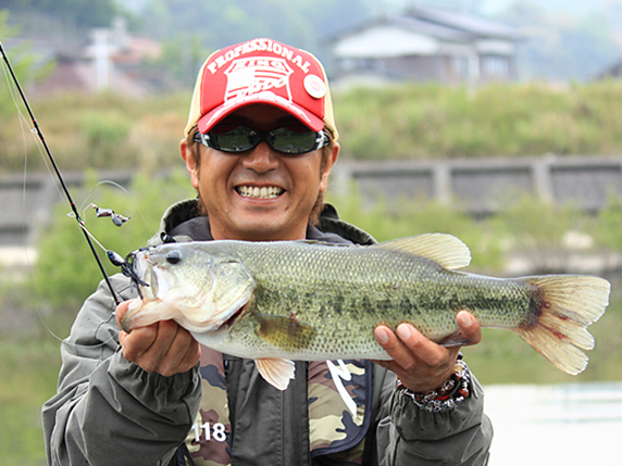 飯田 秀明